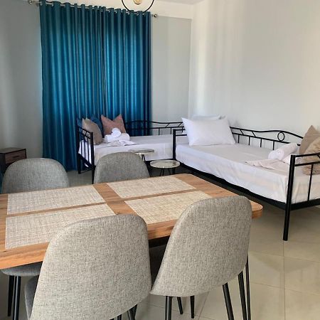 Mediterranean Apartments Himare Eksteriør bilde