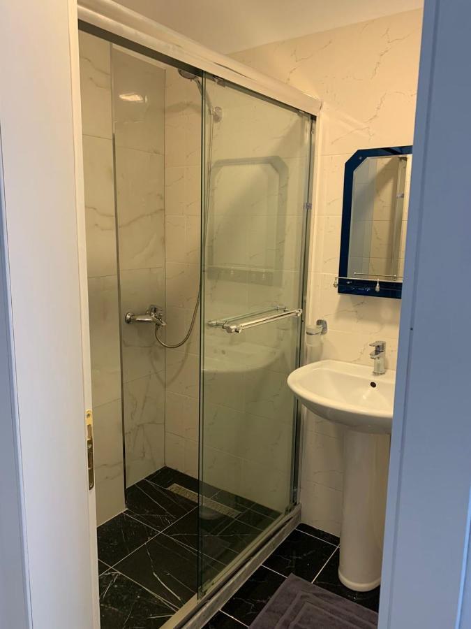 Mediterranean Apartments Himare Eksteriør bilde