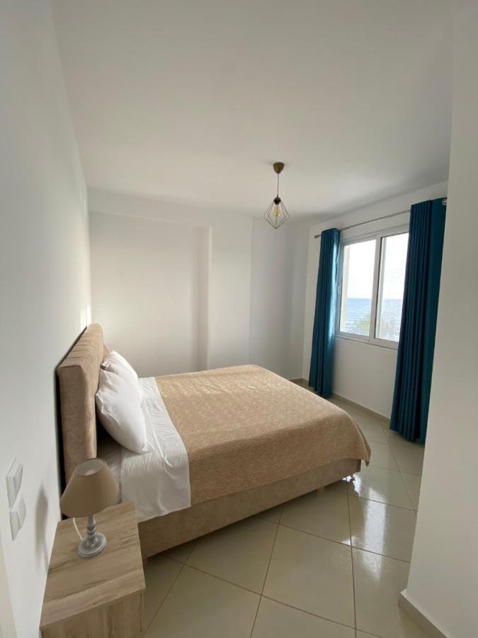 Mediterranean Apartments Himare Eksteriør bilde